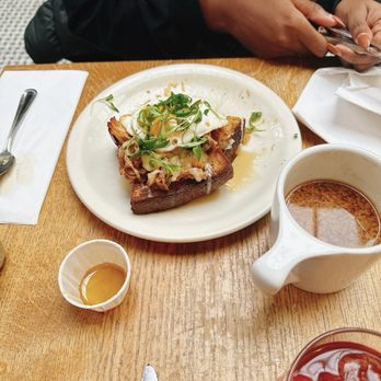 Sisters - Savory French Toast - Music Venues Near Me - Brooklyn, New York