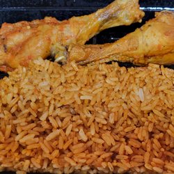 Olobe’s Kitchen - Jollof w/chicken