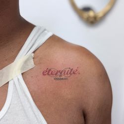 Fine tattoo