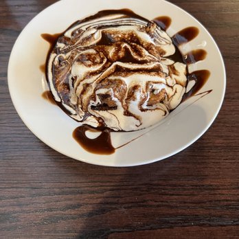 Dillon Dam Brewery - S'mores Bread Pudding - American Near Me - Dillon, Colorado Dillon Dam Brewery - S'mores Bread Pudding - American Near Me - Dillon, Colorado