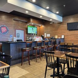Bonchon Manassas - Bar area