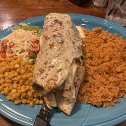 Tres Nopales - Shrimp fajita burrito