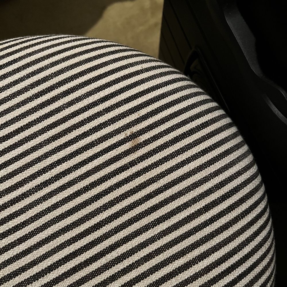 Esme Hotel Miami Beach - Dirty furniture - Hotels Near Me - Miami, Florida Esme Hotel Miami Beach - Dirty furniture - Hotels Near Me - Miami, Florida
