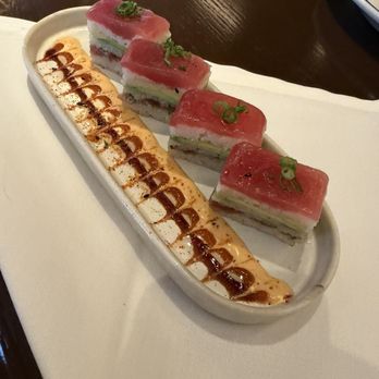 Hudson House - Tuna roll absolutley delicious - Bars Near Me - Dallas, Texas Hudson House - Tuna roll absolutley delicious - Bars Near Me - Dallas, Texas