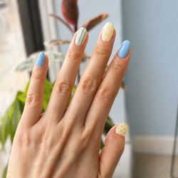 Astrée Nails & Spa - Builder gel overlay with simple design