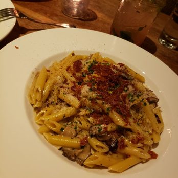 Catelli's - New American Near Me - Geyserville, California