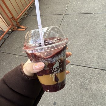 Oakberry Acai - Acai Bowls Near Me - New York, New York Oakberry Acai - Acai Bowls Near Me - New York, New York