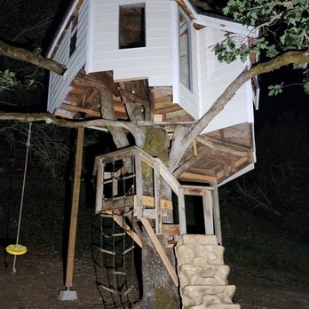Rodgers Custom Creations - a treehouse built on a tree - General Contractors Near Me - Roseburg, Oregon Rodgers Custom Creations - a treehouse built on a tree - General Contractors Near Me - Roseburg, Oregon