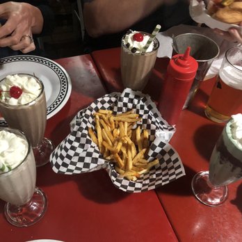 Cool Cat Cafe - Amazing shakes at Cool Cat! - Burgers Near Me - Kihei, Hawaii