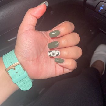 Lauberge Nail Spa - October 2022 - Nail Salons Near Me - Houston, Texas