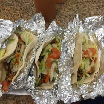 Casa Linda Taqueria - Beef Fajita, Chicken Fajita and Carne Asada tacos with (very) hot salsa. - Mexican Near Me - Austin, Texas Casa Linda Taqueria - Beef Fajita, Chicken Fajita and Carne Asada tacos with (very) hot salsa. - Mexican Near Me - Austin, Texas