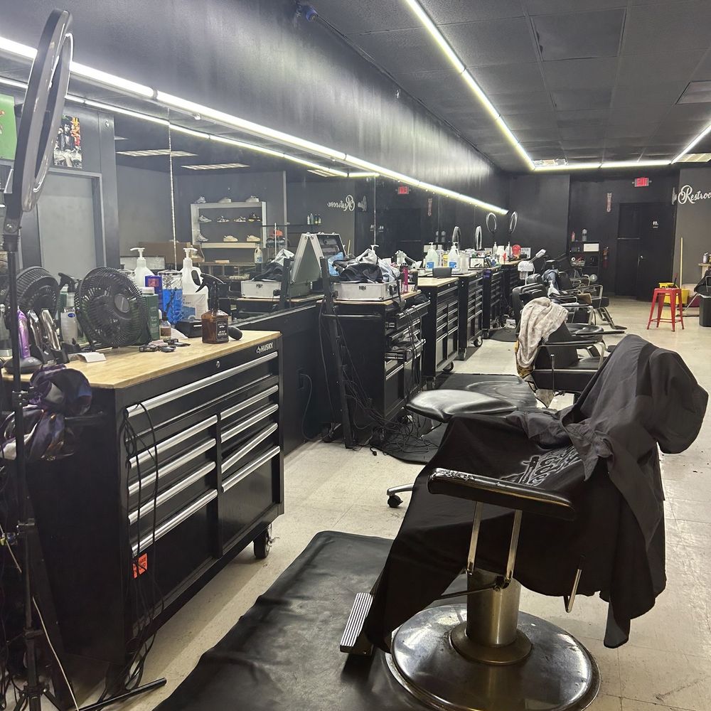 Chopped On Blades - Stations - Barbers Near Me - Atascocita, Texas Chopped On Blades - Stations - Barbers Near Me - Atascocita, Texas