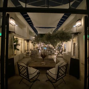 Cara Restaurant - View from inside the lobby - New American Near Me - Los Angeles, California Cara Restaurant - View from inside the lobby - New American Near Me - Los Angeles, California