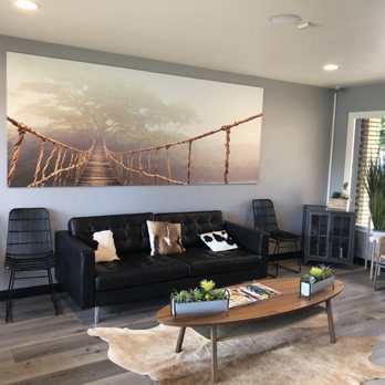 Salon Ro Suites - Waiting room - Hair Salons Near Me - Tehachapi, California Salon Ro Suites - Waiting room - Hair Salons Near Me - Tehachapi, California