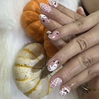 Lynn Nails - Halloween nails - Nail Salons Near Me - San Leandro, California