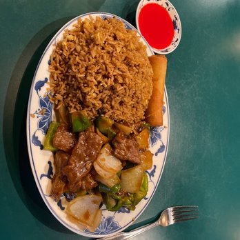 M's Garden - Beef with Peppers and Onions, Fried Rice, Egg Roll. All very tasty and the serving is huge. - Chinese Near Me - Sacramento, California M's Garden - Beef with Peppers and Onions, Fried Rice, Egg Roll. All very tasty and the serving is huge. - Chinese Near Me - Sacramento, California