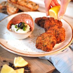 Restaurant Ariston - Fine Greek Cuisine - Kolokithokeftedes
