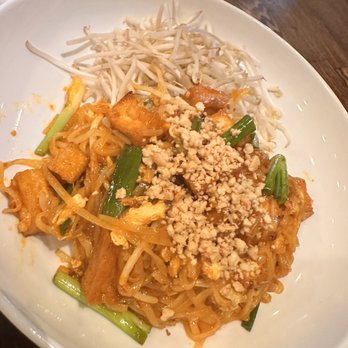 Pin Kaow Thai Restaurant - Pad Thai with fried tofu - Thai Near Me - Henderson, Nevada Pin Kaow Thai Restaurant - Pad Thai with fried tofu - Thai Near Me - Henderson, Nevada