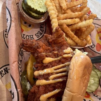 Dave's Hot Chicken - #Dave's #4 1 Slider with Fries - Sandwiches Near Me - Salem, Oregon