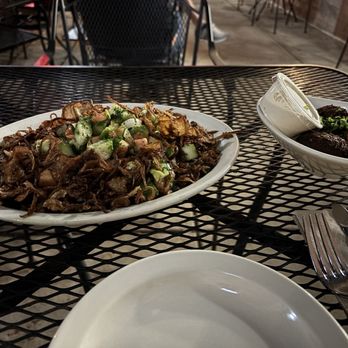 Aladdin's Eatery - Mujadara Plate - Mediterranean Near Me - Raleigh, North Carolina Aladdin's Eatery - Mujadara Plate - Mediterranean Near Me - Raleigh, North Carolina