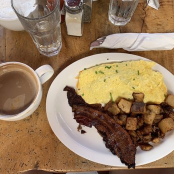 Island Lava Java - Luau Omelette and Mocha - American Near Me - Kailua Kona, Hawaii Island Lava Java - Luau Omelette and Mocha - American Near Me - Kailua Kona, Hawaii