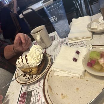 Diehl's Restaurant - Peanut butter pie - American Near Me - Nitro, West Virginia