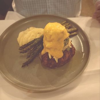 The Boiler Room - Filet mignon Oscar style with asparagus and whipped potatoes - Wine Bars Near Me - Dublin, Pennsylvania