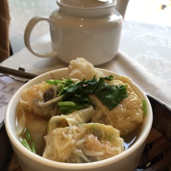 馥苑海鮮酒家 - Dumpling and fish maw soup ... I like this one very much! The soup is fresh and sweet, and the fish maws were thick ... 5 likes from me - Dim Sum Near Me - Hong Kong, HK 馥苑海鮮酒家 - Dumpling and fish maw soup ... I like this one very much! The soup is fresh and sweet, and the fish maws were thick ... 5 likes from me - Dim Sum Near Me - Hong Kong, HK
