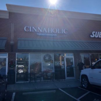 Cinnaholic - Desserts Near Me - Knoxville, Tennessee
