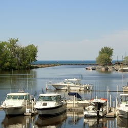 Ernst's Lake Breeze Marina