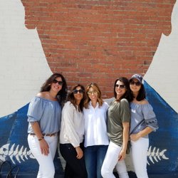 Hudson Valley Bucket List - Private tour enjoying Beacon Bites & Beverages with a surprise wine tasting, chat with a local artist and tour of her gallery