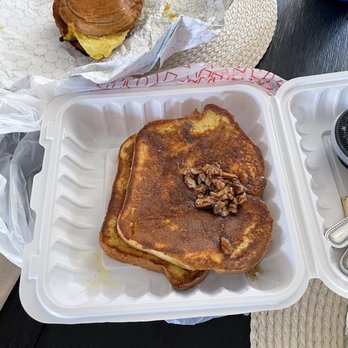 Farmacy Cafe & Catering - Pecan brown sugar French toast - Breakfast & Brunch Near Me - Rosedale, Maryland