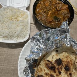 Bawarchi Indian Restaurant - Lunch special, chicken curry.