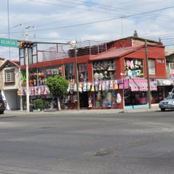 El Piñaterio de Piñastukas - Piñatas en San Pedro y Bocanegra.