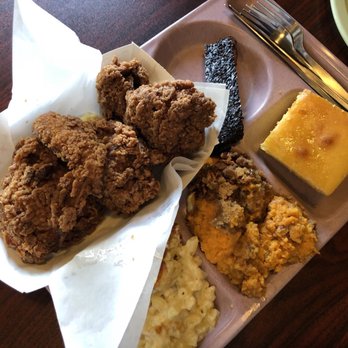 The Slow Bone - Fried chicken with Mac and cheese and sweet potato mash - Barbeque Near Me - Dallas, Texas