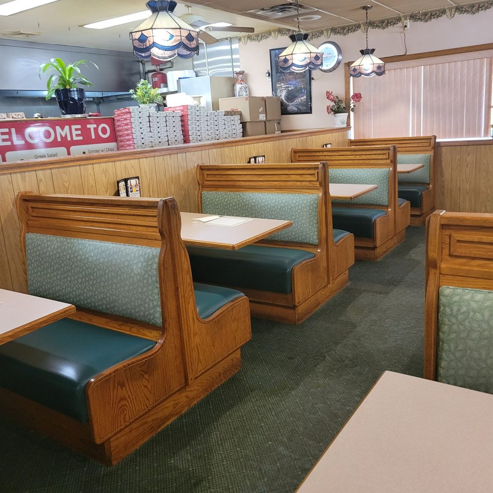 Golden Pizza Restaurant - Italian Near Me - Preston, Connecticut Golden Pizza Restaurant - Italian Near Me - Preston, Connecticut