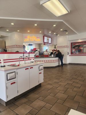 In-N-Out Burger by null