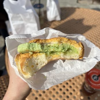 Pineapple King Bakery - Fremont - Pandan coconut pineapple bun - Bakeries Near Me - Fremont, California Pineapple King Bakery - Fremont - Pandan coconut pineapple bun - Bakeries Near Me - Fremont, California