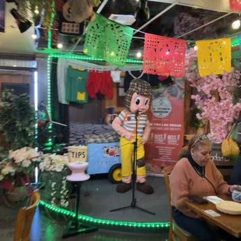 LA VECINDAD - Stage - Tacos Near Me - Las Vegas, Nevada LA VECINDAD - Stage - Tacos Near Me - Las Vegas, Nevada