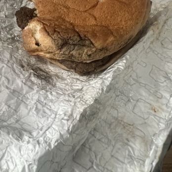 Wendy's - Mildew hamburger - Fast Food Near Me - Greenville, Mississippi Wendy's - Mildew hamburger - Fast Food Near Me - Greenville, Mississippi