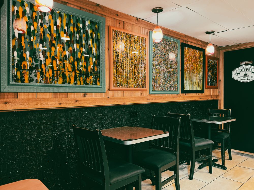 Social spots from Vinyl Cafe