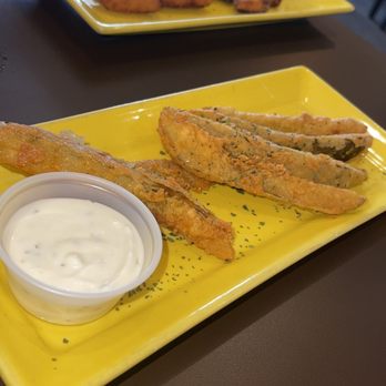 Southern Eats - Fried Pickle Fries and Fried Green Tomatoes - Southern Near Me - Arlington, Texas