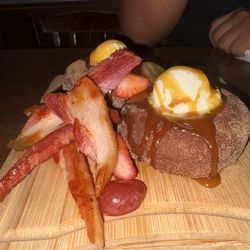 The Queen Vic - Cinnamon Sugar Donuts