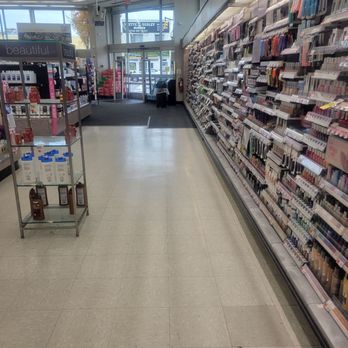Walgreens - a grocery store aisle with empty shelves - Drugstores Near Me - Laurelton, New York
