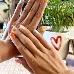 Icy Nails by Isabelle - Nails & elaborate art design by Isabelle