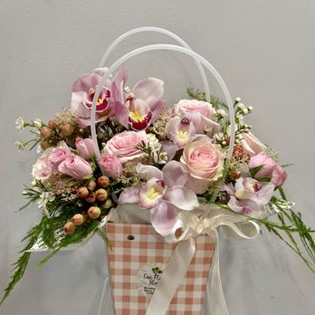 One Flower Story - Flower bag - Florists Near Me - Los Angeles, California One Flower Story - Flower bag - Florists Near Me - Los Angeles, California