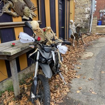Jim Thorpe Borough - 11/28/20 leftover spooky skeletons! - Public Services & Government Near Me - Jim Thorpe, Pennsylvania Jim Thorpe Borough - 11/28/20 leftover spooky skeletons! - Public Services & Government Near Me - Jim Thorpe, Pennsylvania