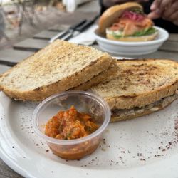 Gilly Brew Bar - I'm melting and lox please (in the back)