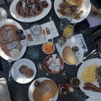 Meli Cafe - Pancake Breakfast - Breakfast & Brunch Near Me - Chicago, Illinois