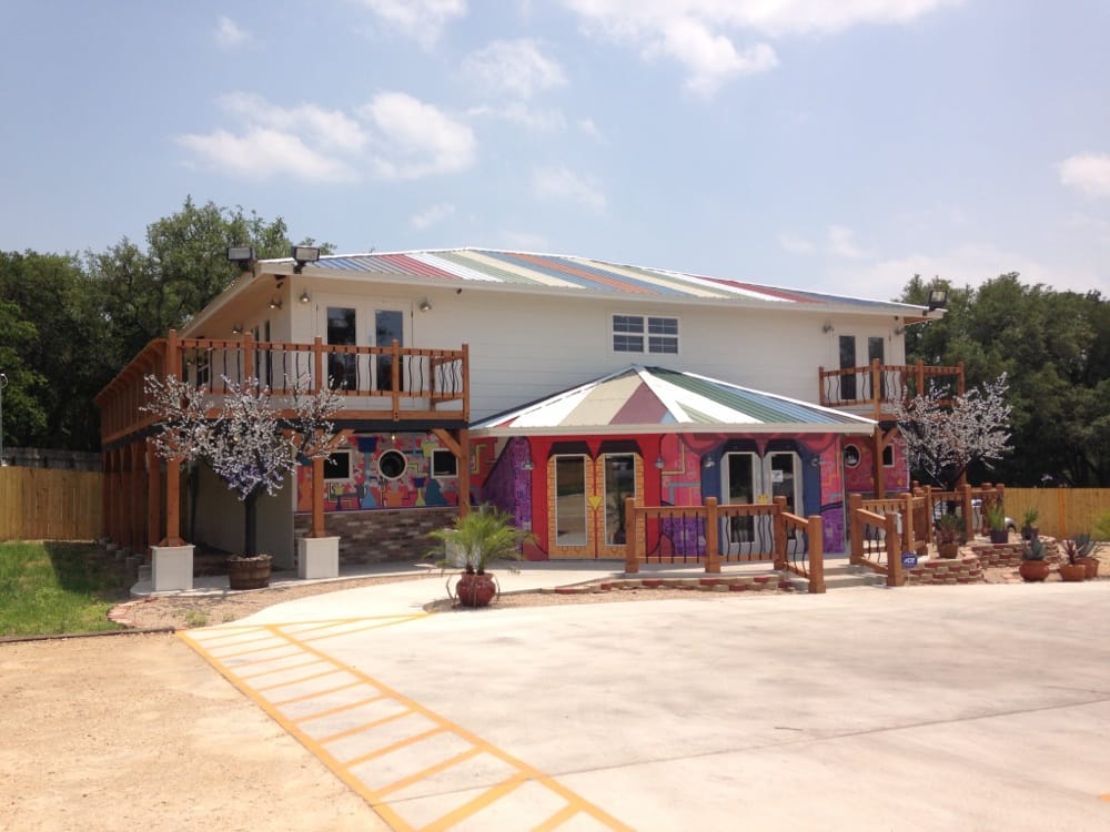 MUNSON’S EMPORIUM Updated October 2024 16 Photos 5691 Fm 439